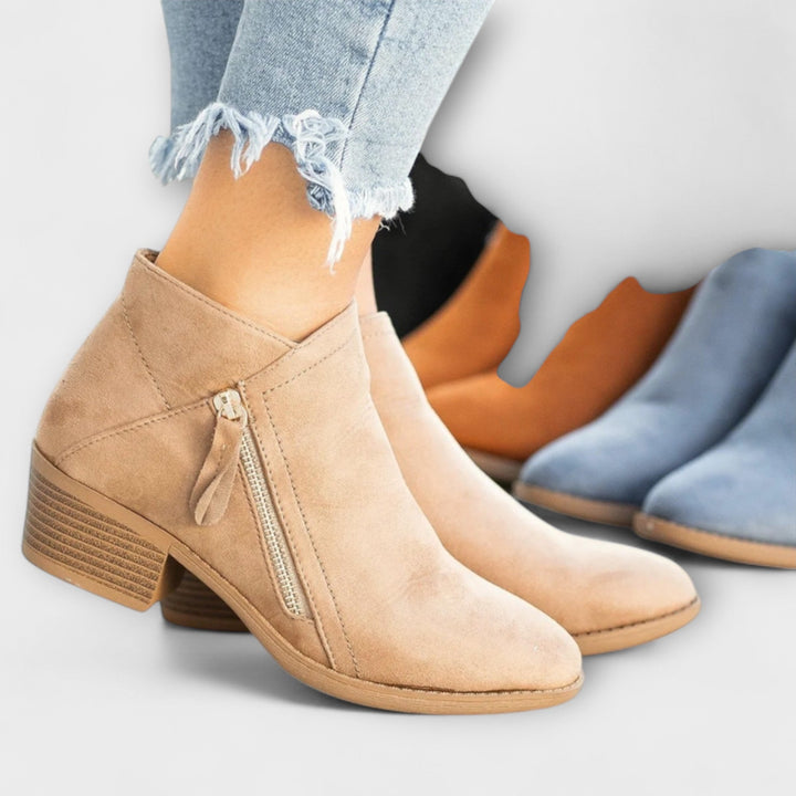 Larissa - Botas de ante con tacón ancho